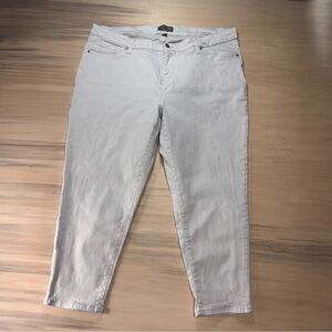 Falls Creek White Ankle Crop Jeans Size 20